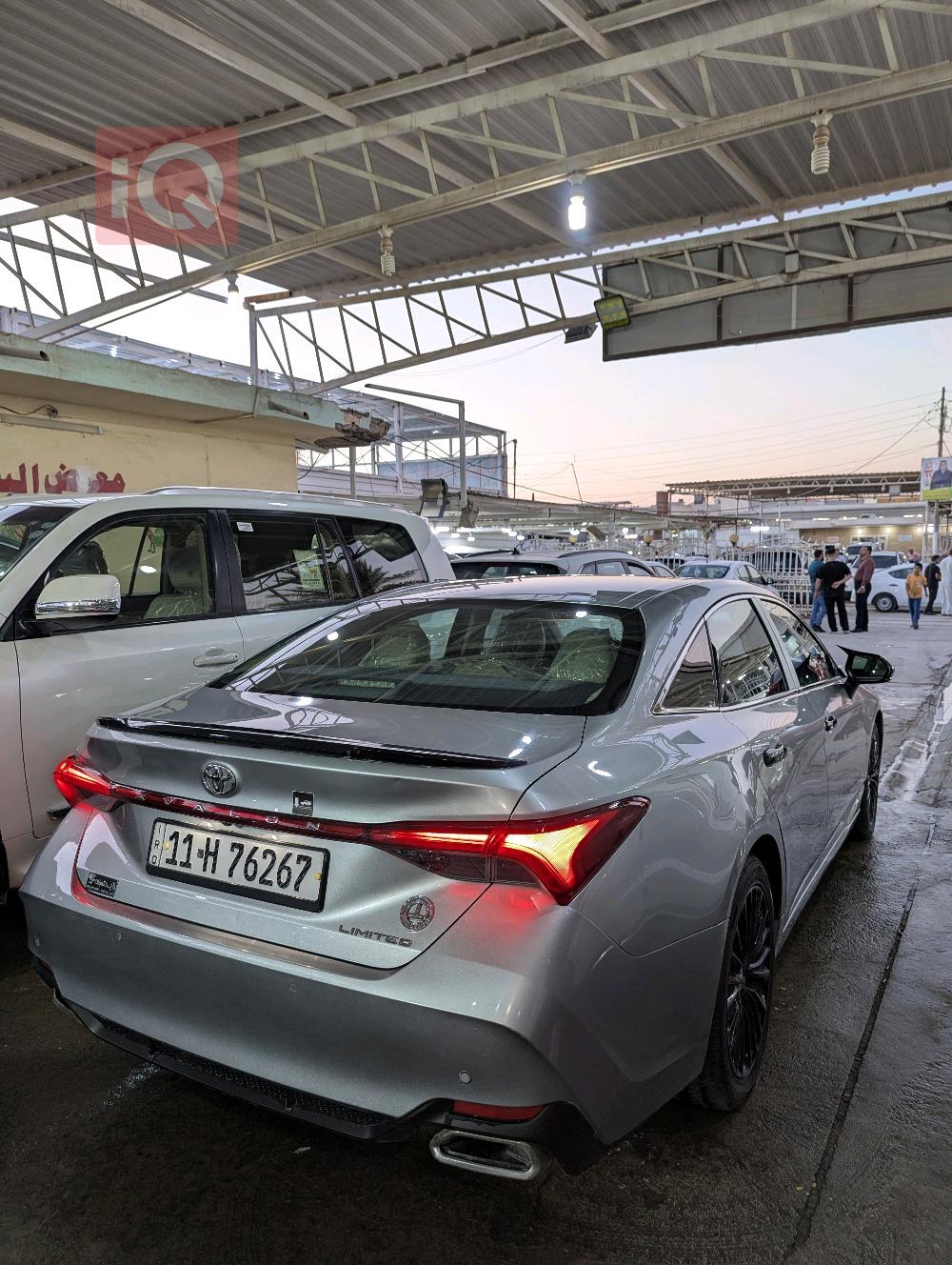 تويوتا أفالون